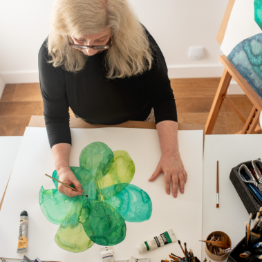 Comprar obras de arte en acuarela online - nora pintando